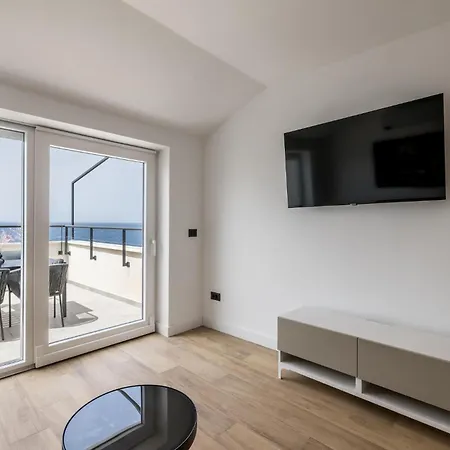 1 Bedroom Amazing In アパート Potomje