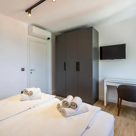 1 Bedroom Amazing In *